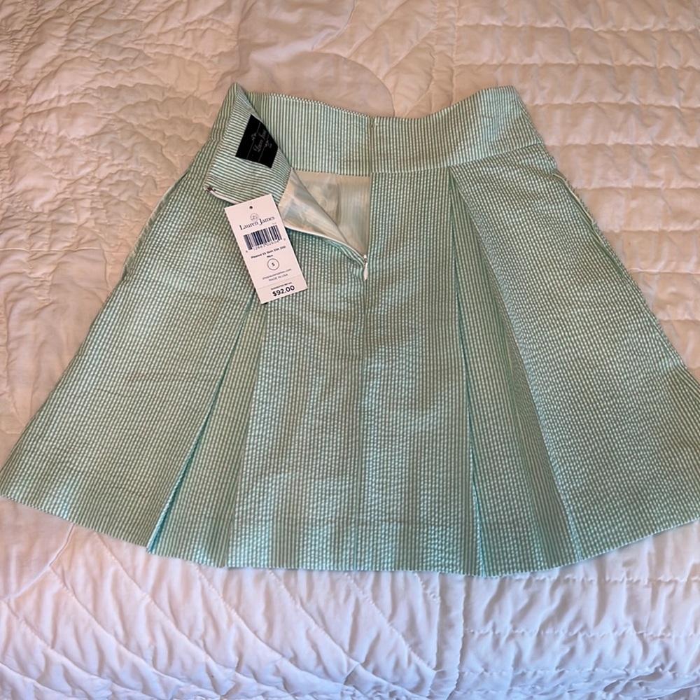 Lauren James Pleated SS Skirt 200 in shade Mint. - Picture 2 of 4